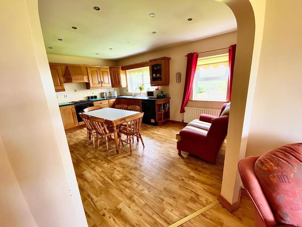 Quiet Farm Cottage Enniskillen Fermanagh Εξωτερικό φωτογραφία